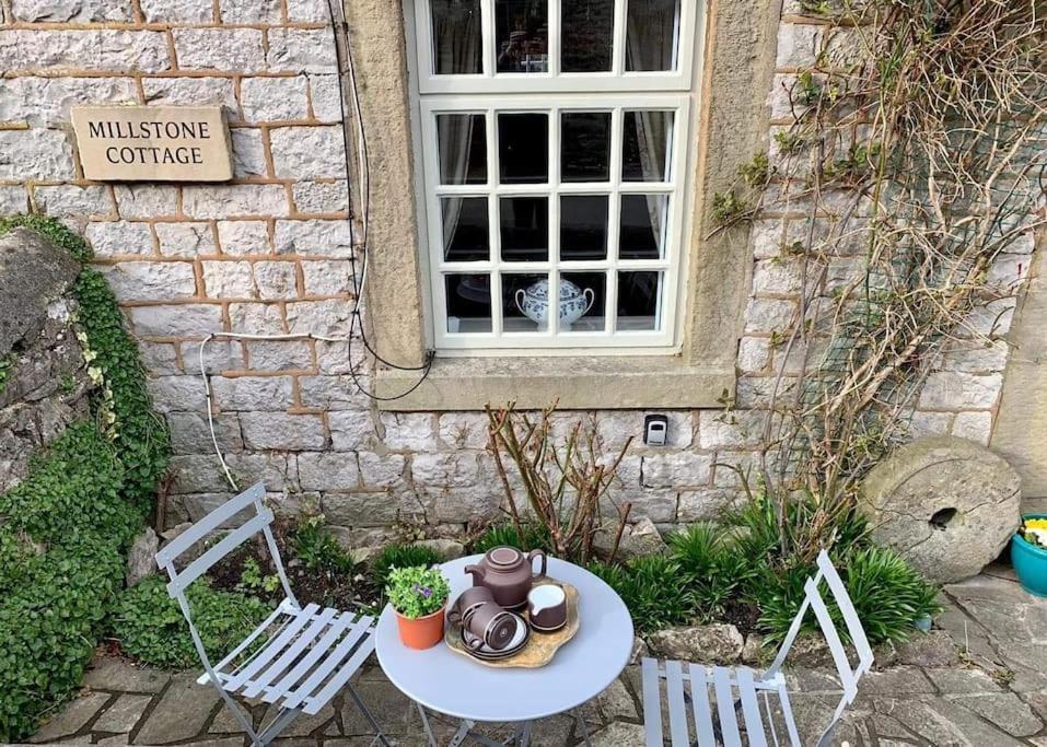 Millstone Cottage - Cosy Peak District Cottage Taddington Exterior photo