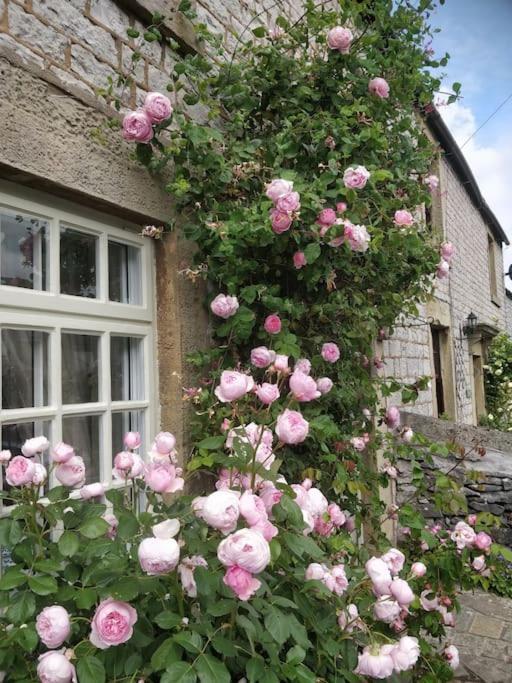 Millstone Cottage - Cosy Peak District Cottage Taddington Exterior photo